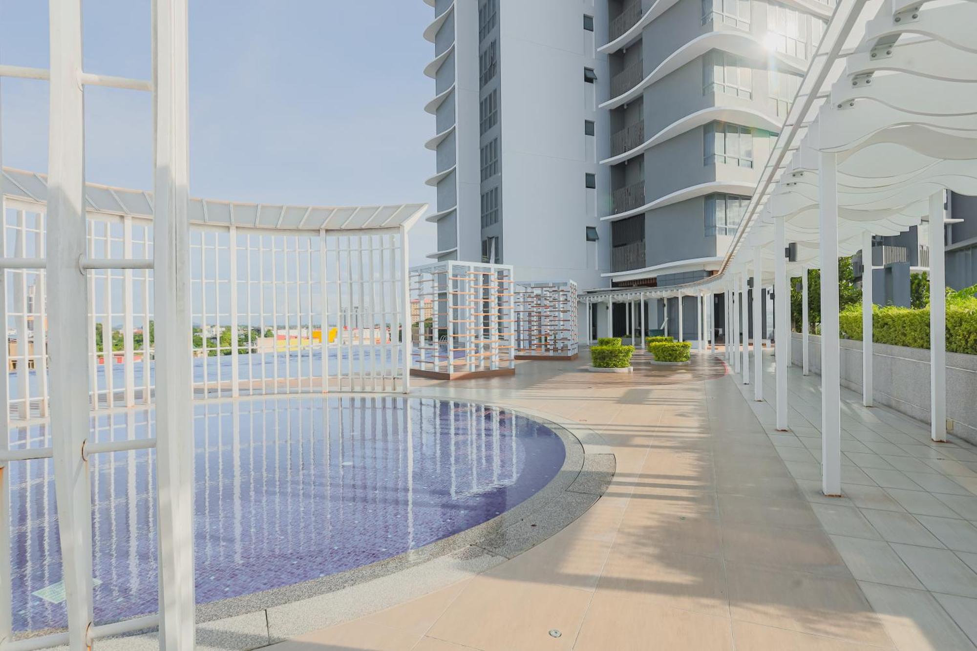 Aaira Troika Residence,コタバル エクステリア 写真